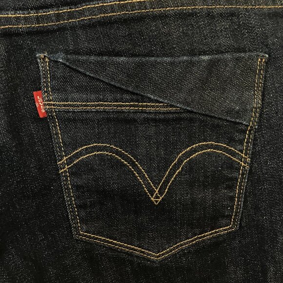 Vintage Levi's San Francisco Womens Capris Jeans 12 Mid Rise Dark Wash Denim Y2K - Picture 3 of 5